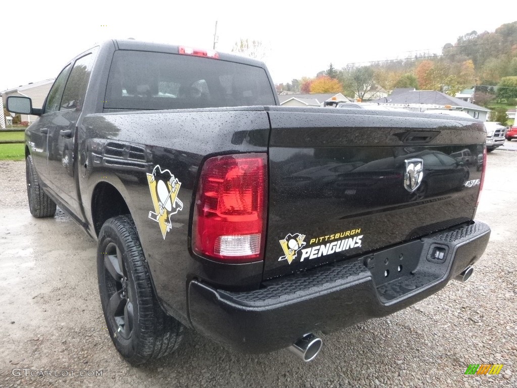 2018 1500 Express Crew Cab 4x4 - Brilliant Black Crystal Pearl / Black/Diesel Gray photo #2