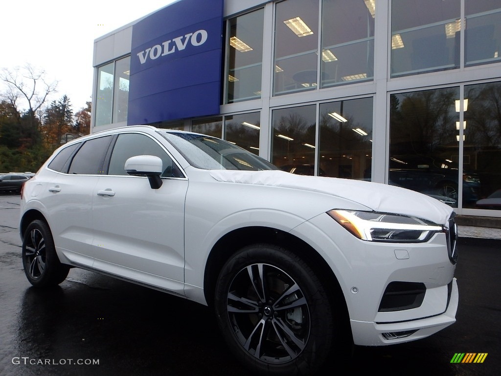 Ice White 2018 Volvo XC60 T6 AWD Momentum Exterior Photo #123674885