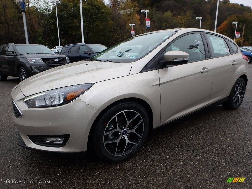 White Gold 2018 Ford Focus SEL Hatch Exterior Photo #123679466