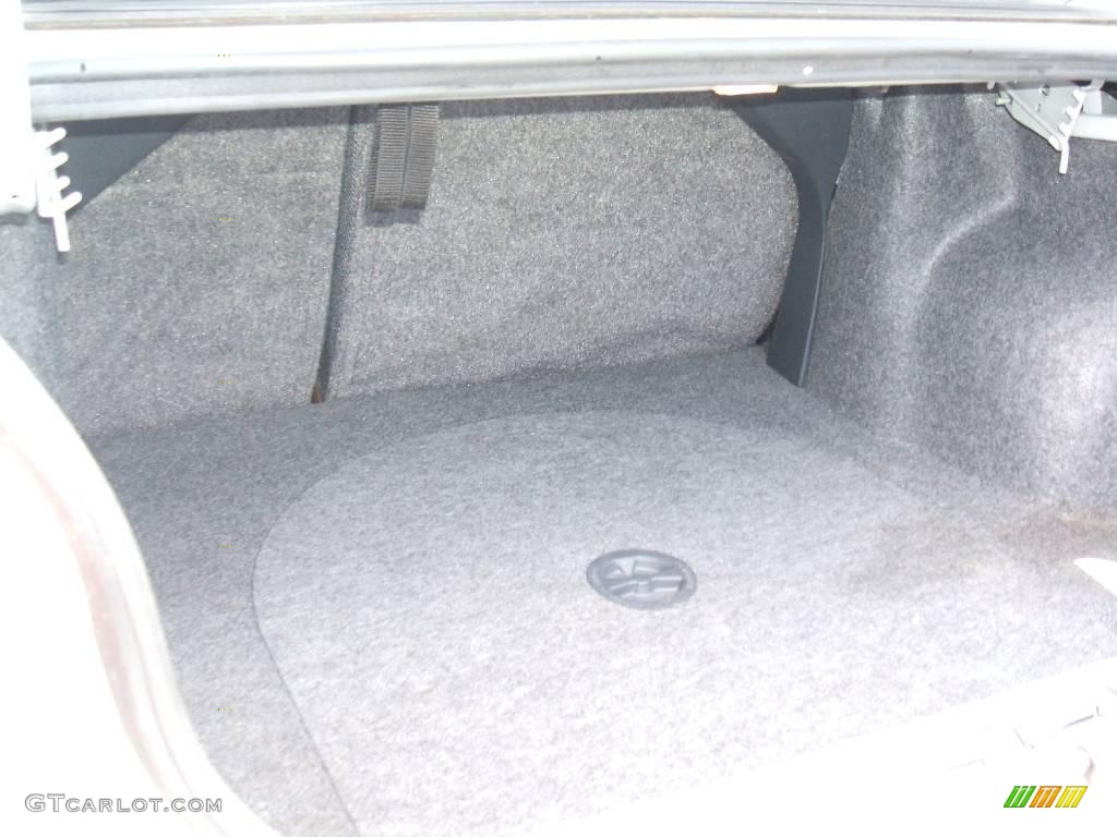 2004 Cavalier Coupe - Ultra Silver Metallic / Graphite photo #5