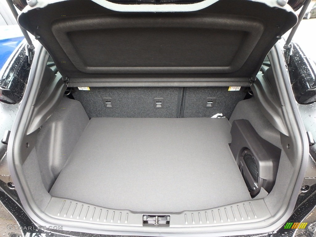 2018 Ford Focus ST Hatch Trunk Photo #123680797