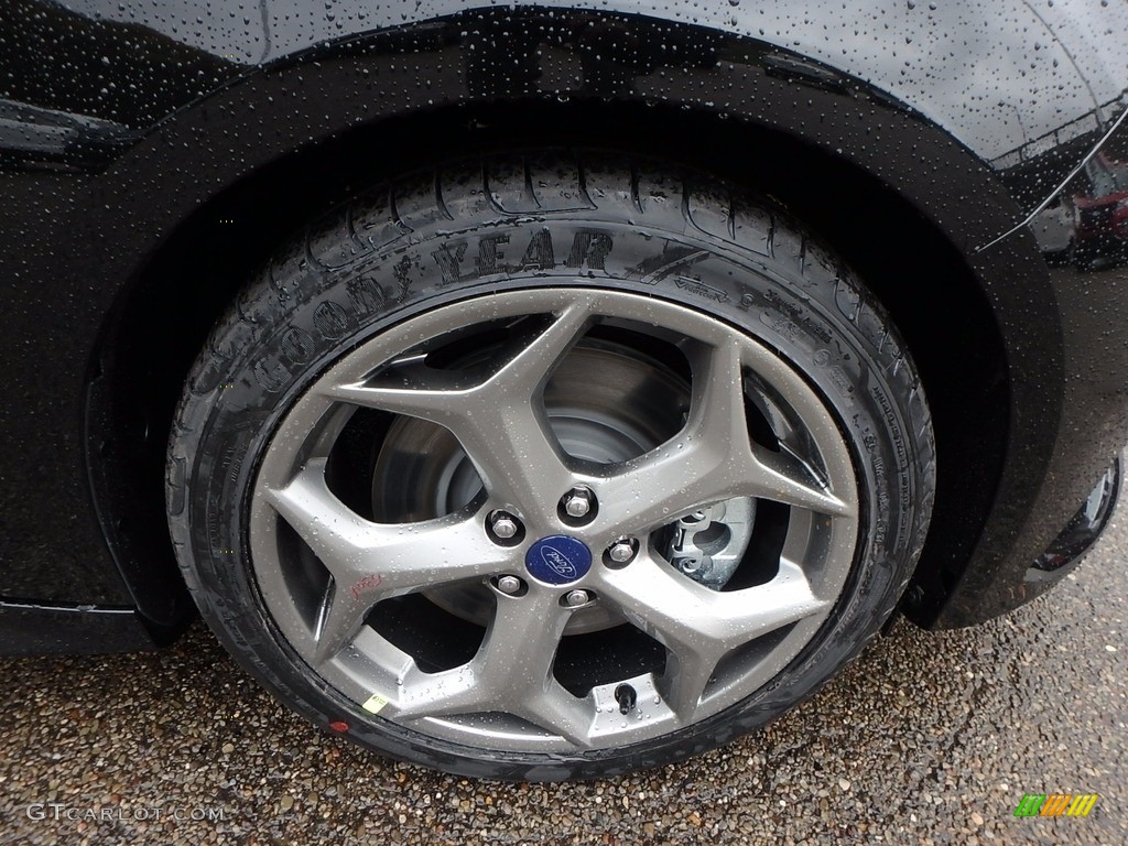 2018 Ford Focus ST Hatch Wheel Photo #123680969