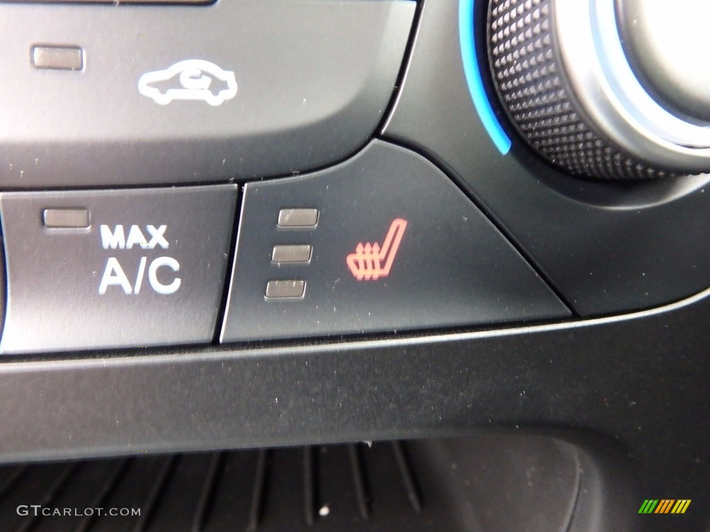2018 Ford Focus ST Hatch Controls Photo #123681176