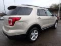 2017 White Gold Ford Explorer XLT 4WD  photo #2