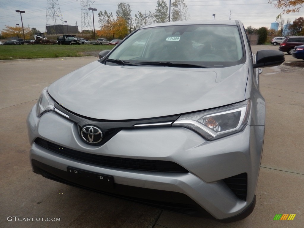 2018 RAV4 LE AWD - Silver Sky Metallic / Black photo #1