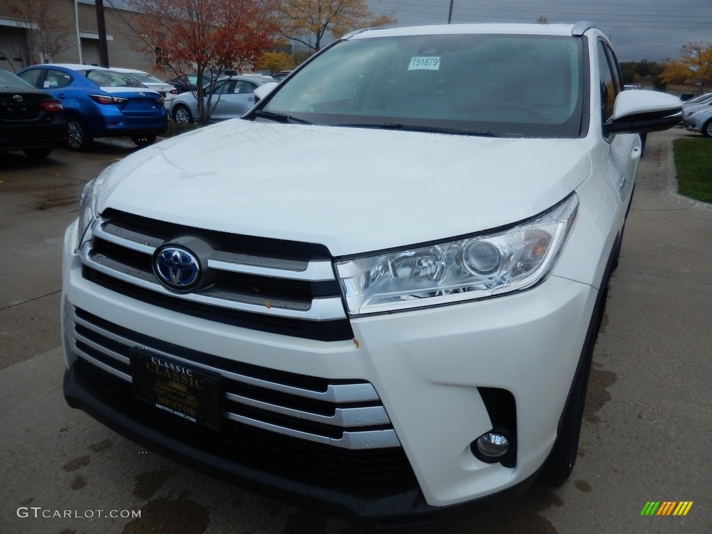 2018 Highlander Hybrid XLE AWD - Blizzard White Pearl / Ash photo #1