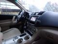 Black - Highlander V6 4WD Photo No. 13