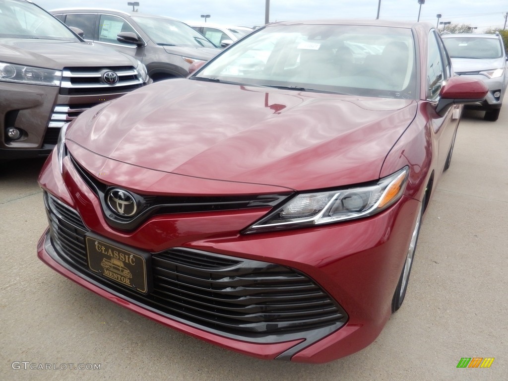 2018 Camry LE - Ruby Flare Pearl / Macadamia photo #1