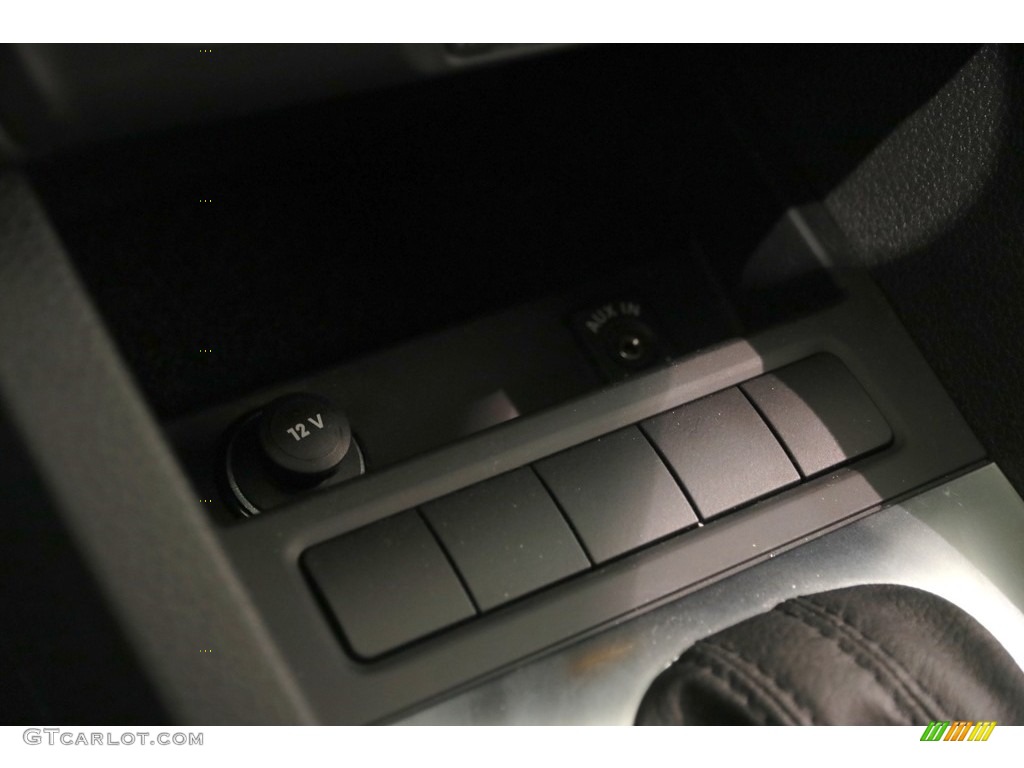 2011 Jetta S Sedan - Reflex Silver Metallic / Titan Black photo #9