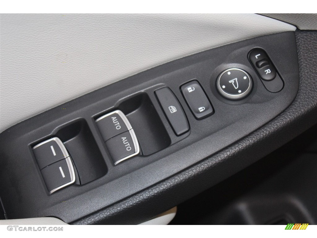 2018 Honda Accord EX-L Sedan Controls Photo #123692714