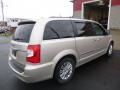 Cashmere/Sandstone Pearl - Town & Country Touring-L Photo No. 5