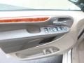 Cashmere/Sandstone Pearl - Town & Country Touring-L Photo No. 14