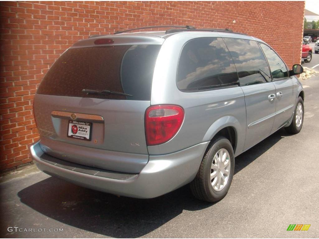 2003 Town & Country LX - Butane Blue Pearl / Taupe photo #5
