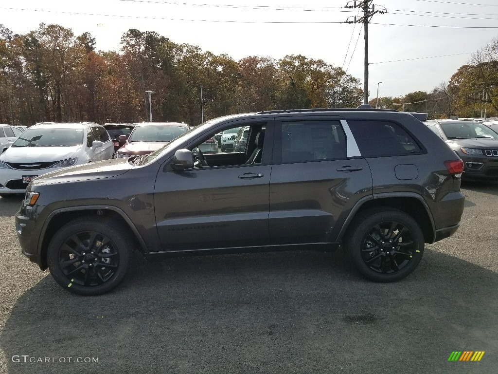 2018 Grand Cherokee Altitude 4x4 - Granite Crystal Metallic / Black photo #3