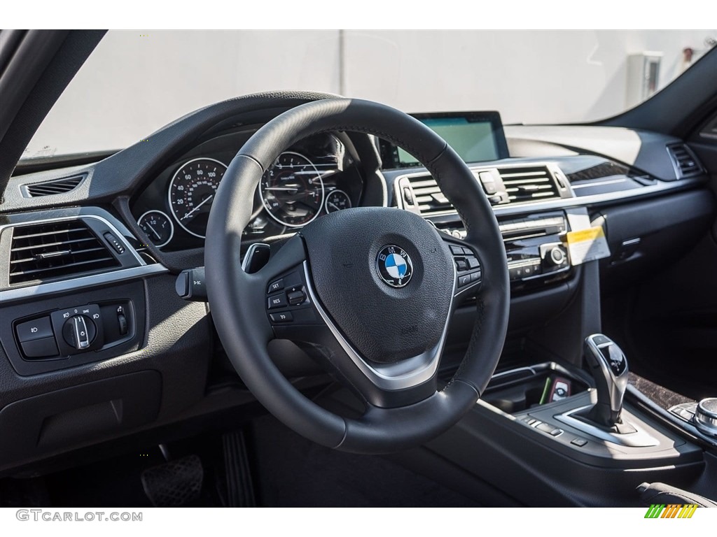2017 BMW 3 Series 340i Sedan Dashboard Photos