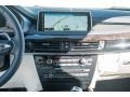 2018 BMW X5 Ivory White/Black Interior Controls Photo