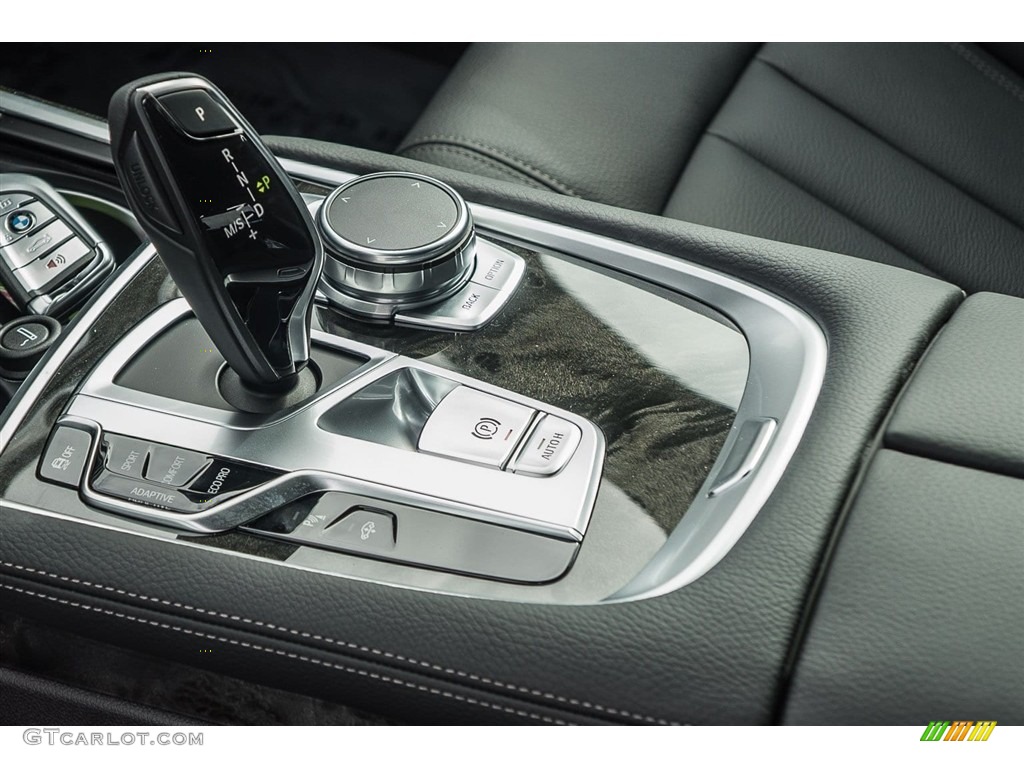 2018 7 Series 740i Sedan - Alpine White / Black photo #7