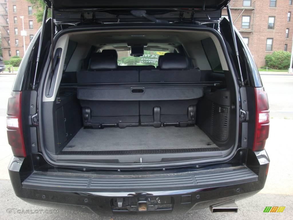 2007 Suburban 1500 LTZ 4x4 - Black / Ebony photo #37