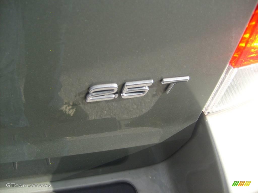 2007 V70 2.5T - Willow Green Metallic / Graphite photo #11