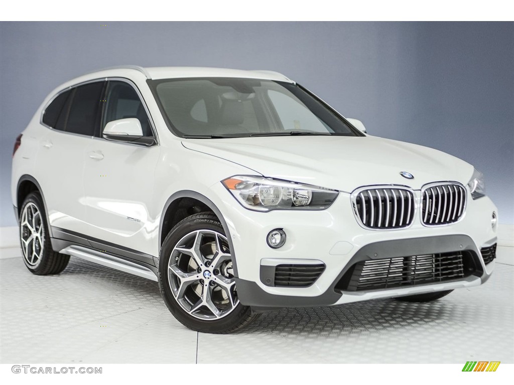 Mineral White Metallic 2018 BMW X1 sDrive28i Exterior Photo #123707672