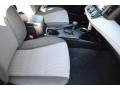 Super White - RAV4 LE Photo No. 17