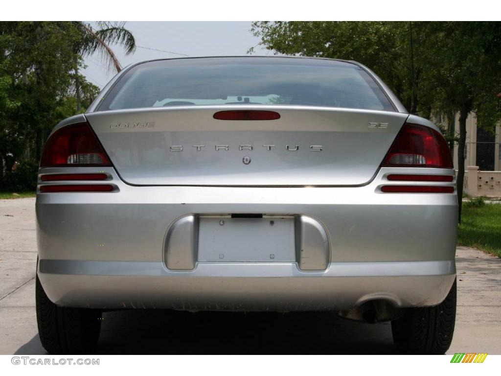 2003 Stratus SE Sedan - Bright Silver Metallic / Dark Slate Gray photo #5