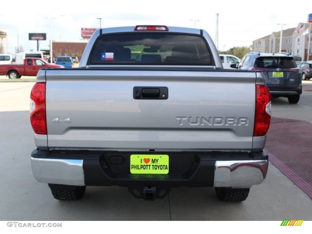 2018 Tundra SR5 CrewMax 4x4 - Silver Sky Metallic / Graphite photo #7