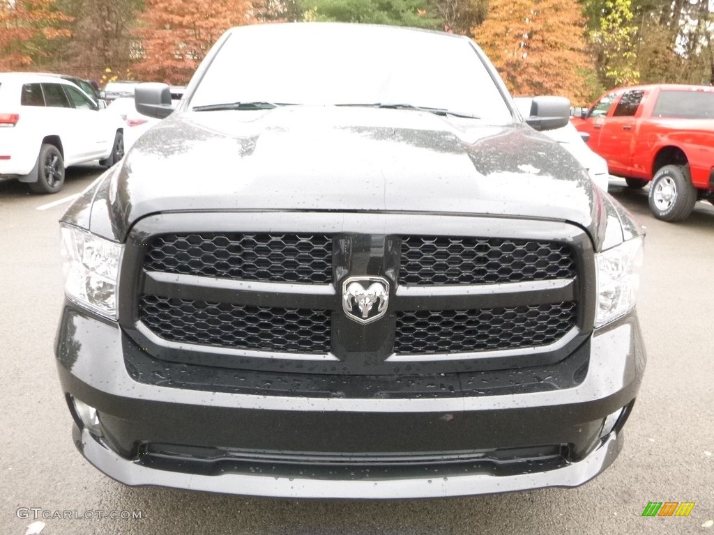 2018 1500 Express Crew Cab 4x4 - Brilliant Black Crystal Pearl / Black/Diesel Gray photo #8