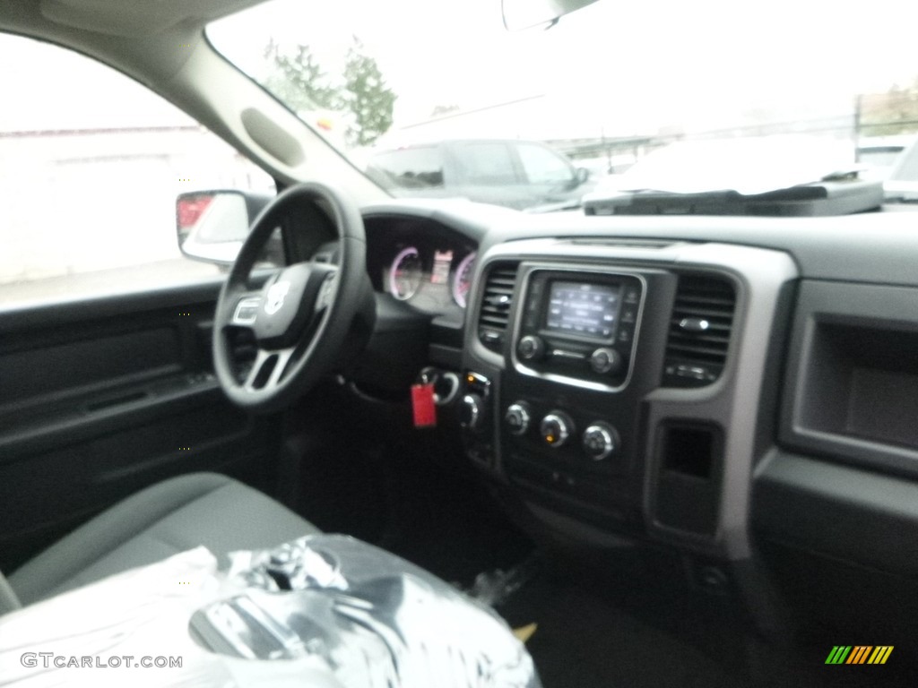 2018 1500 Express Crew Cab 4x4 - Brilliant Black Crystal Pearl / Black/Diesel Gray photo #11