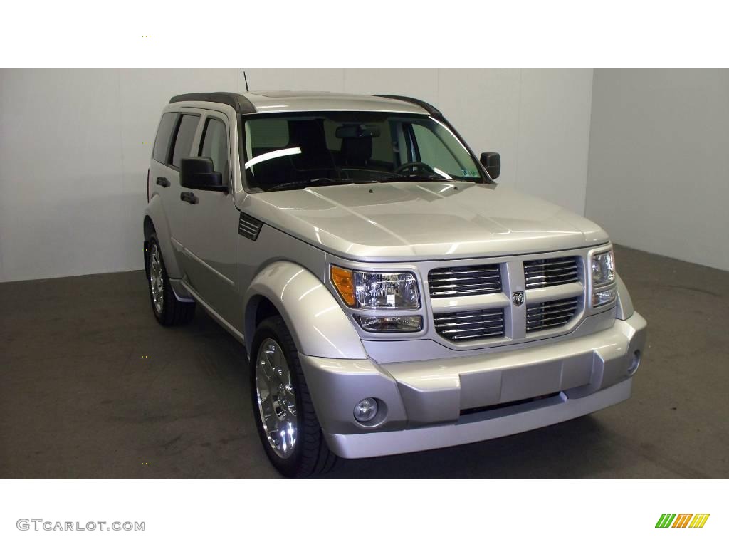 2007 Nitro R/T 4x4 - Bright Silver Metallic / Dark Slate Gray photo #1