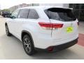 2018 Blizzard White Pearl Toyota Highlander LE  photo #5