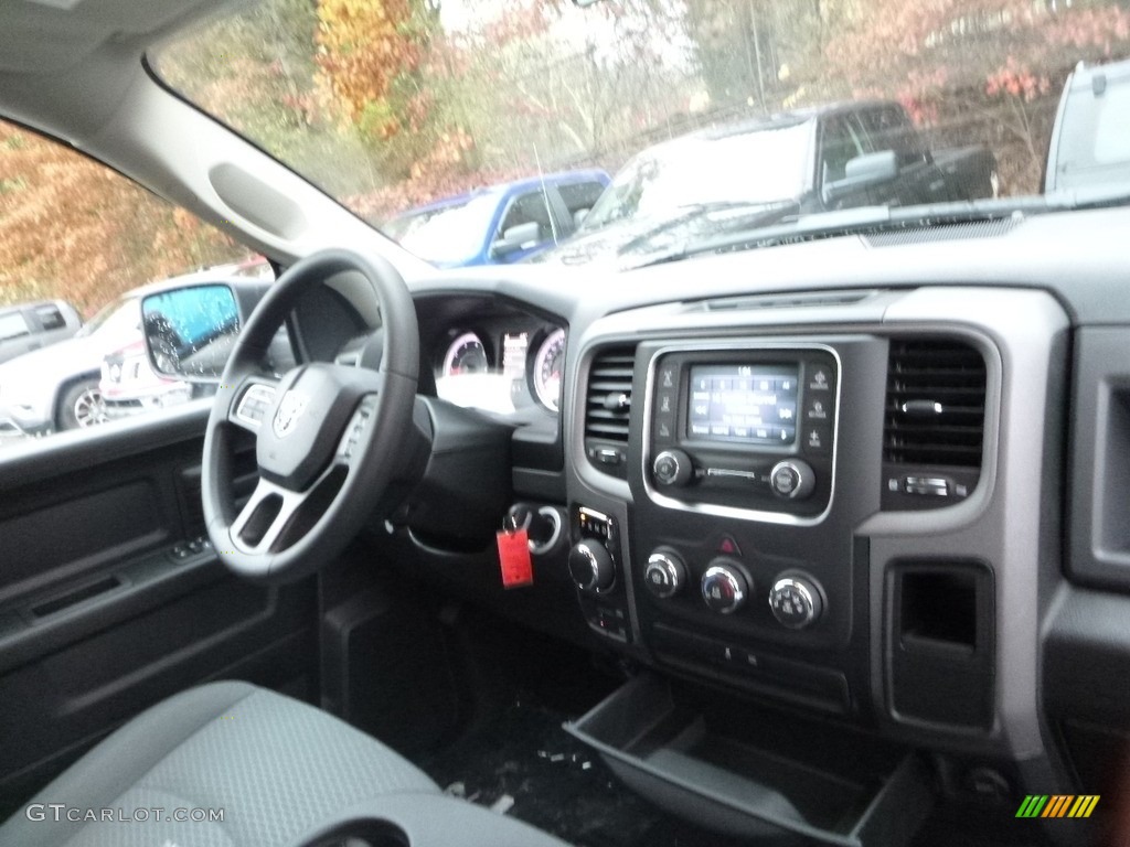 2018 1500 Express Crew Cab 4x4 - Brilliant Black Crystal Pearl / Black/Diesel Gray photo #11