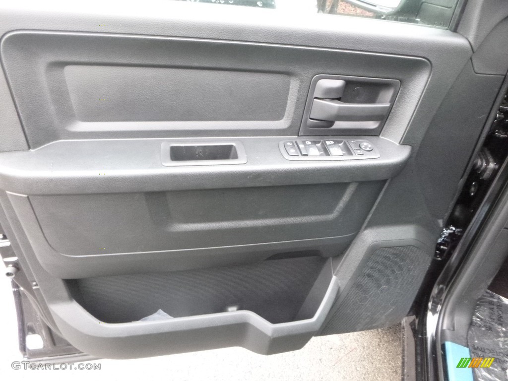 2018 1500 Express Crew Cab 4x4 - Brilliant Black Crystal Pearl / Black/Diesel Gray photo #15