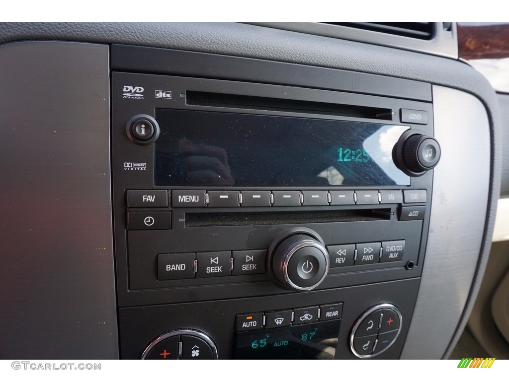 2011 Yukon XL SLT - Pure Silver Metallic / Light Titanium photo #19