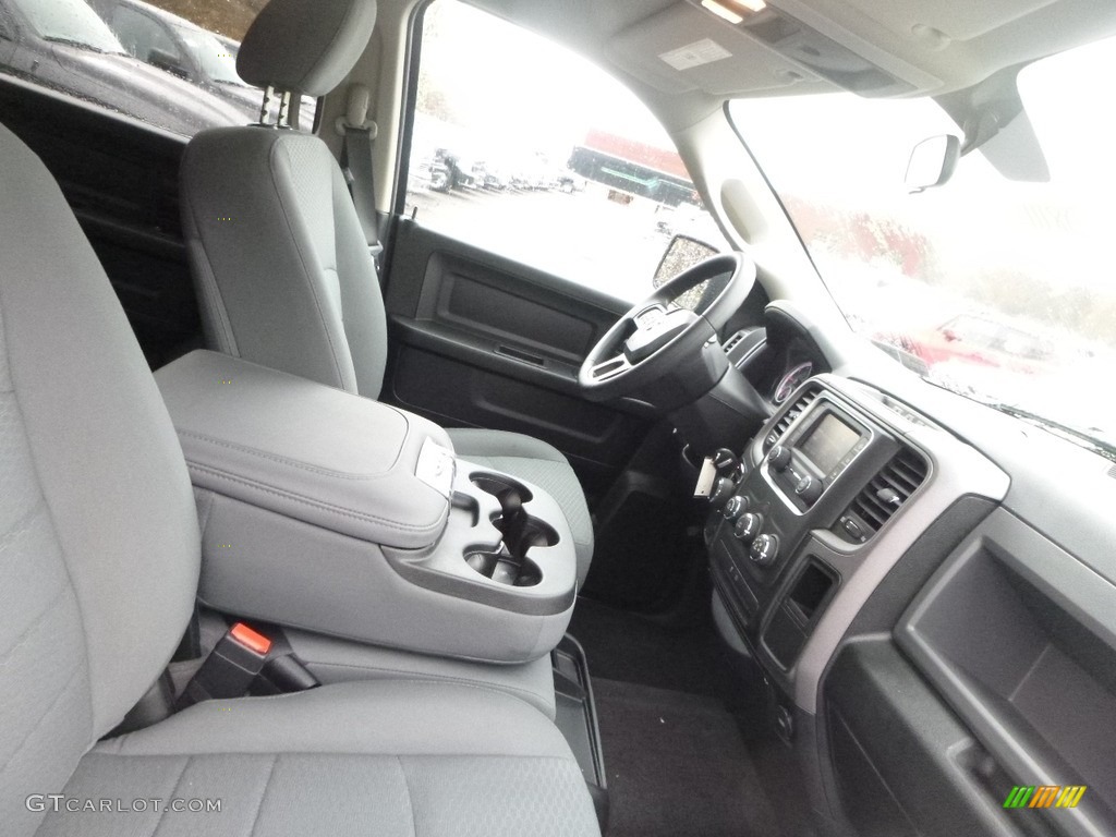 2018 1500 Express Crew Cab 4x4 - Brilliant Black Crystal Pearl / Black/Diesel Gray photo #10
