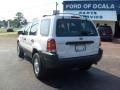 2003 Oxford White Ford Escape XLS V6  photo #5