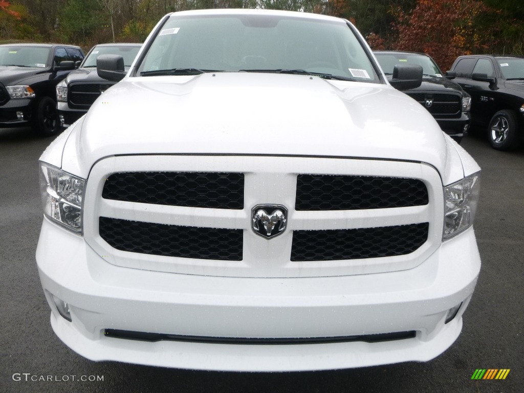 2018 1500 Express Quad Cab 4x4 - Bright White / Black/Diesel Gray photo #7