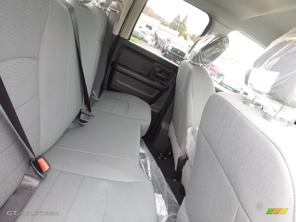 2018 1500 Express Quad Cab 4x4 - Bright White / Black/Diesel Gray photo #12