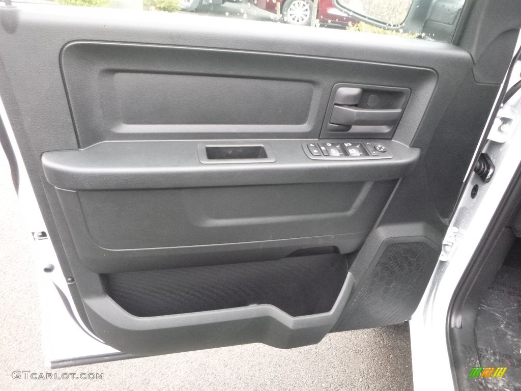2018 1500 Express Quad Cab 4x4 - Bright White / Black/Diesel Gray photo #15