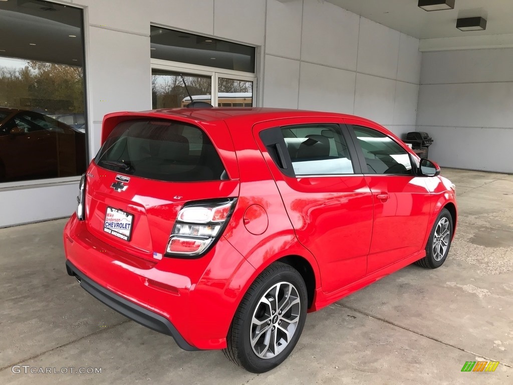 2018 Sonic LT Hatchback - Red Hot / Jet Black photo #5