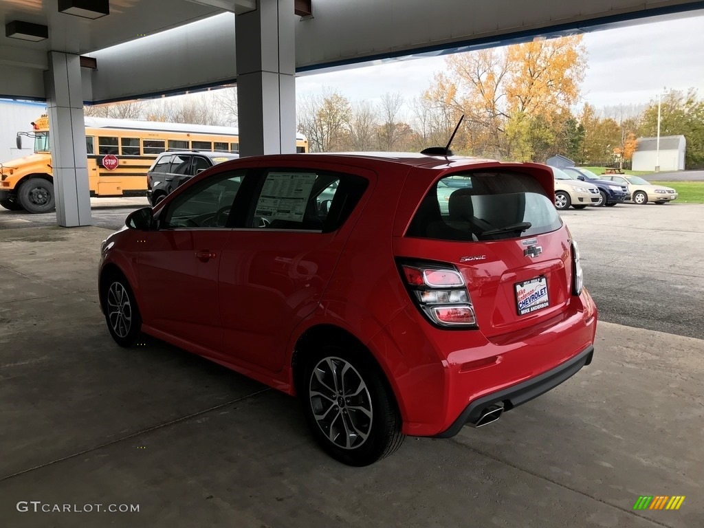 2018 Sonic LT Hatchback - Red Hot / Jet Black photo #9