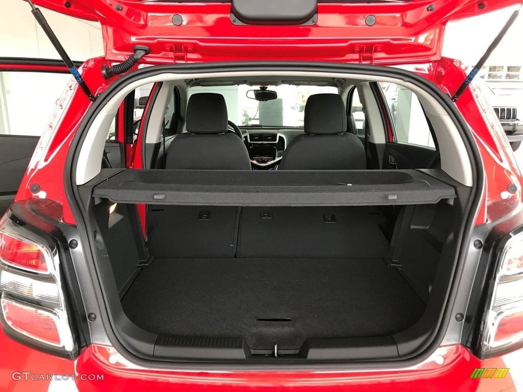 2018 Chevrolet Sonic LT Hatchback Trunk Photos