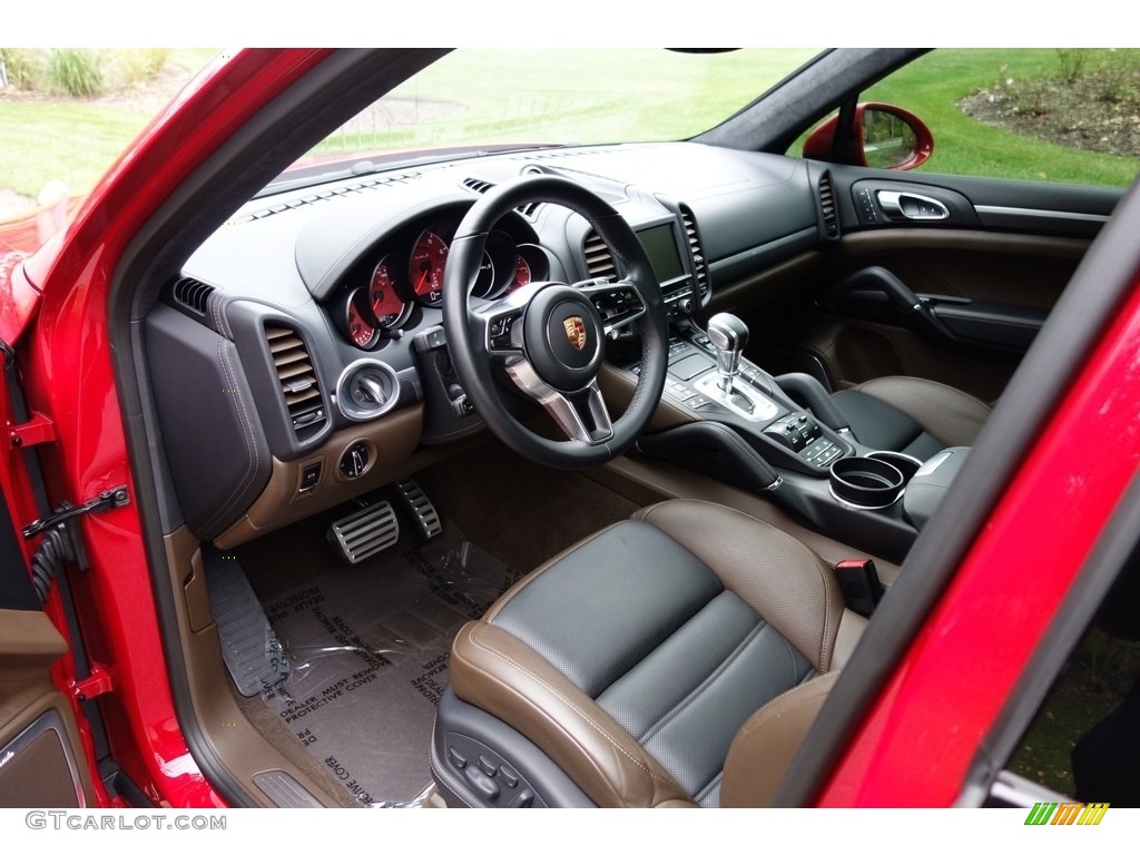 Saddle Brown/Black Interior 2016 Porsche Cayenne Turbo S Photo #123740906