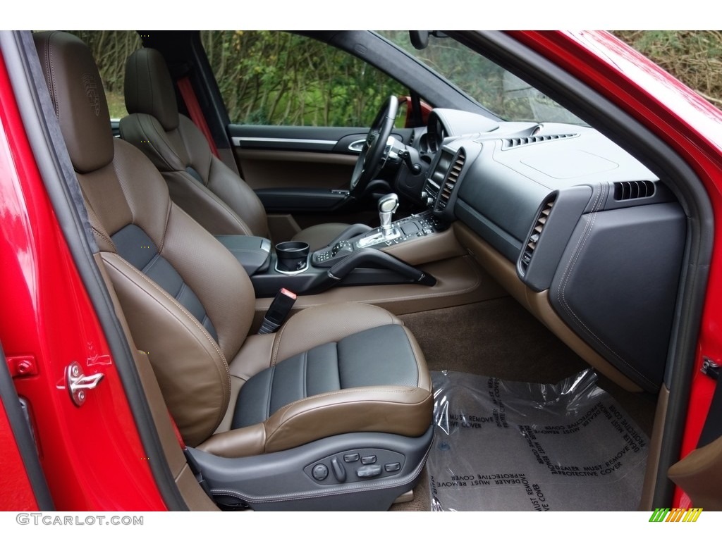 Saddle Brown/Black Interior 2016 Porsche Cayenne Turbo S Photo #123741053