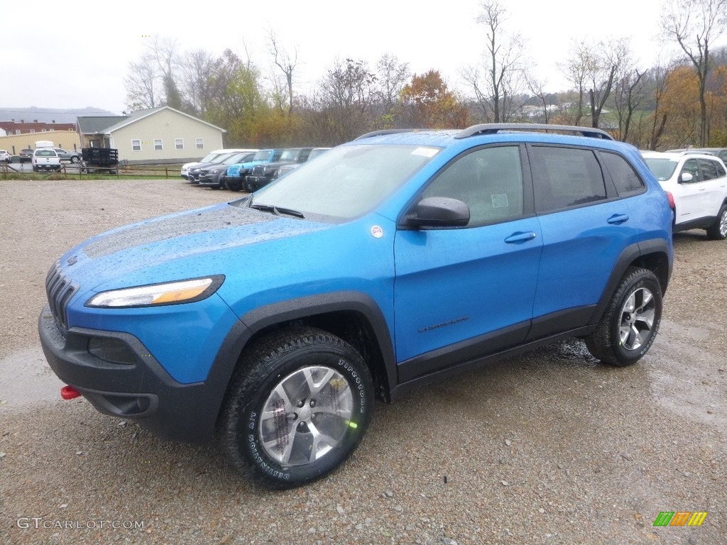 2018 Cherokee Trailhawk 4x4 - Hydro Blue Pearl / Black photo #1