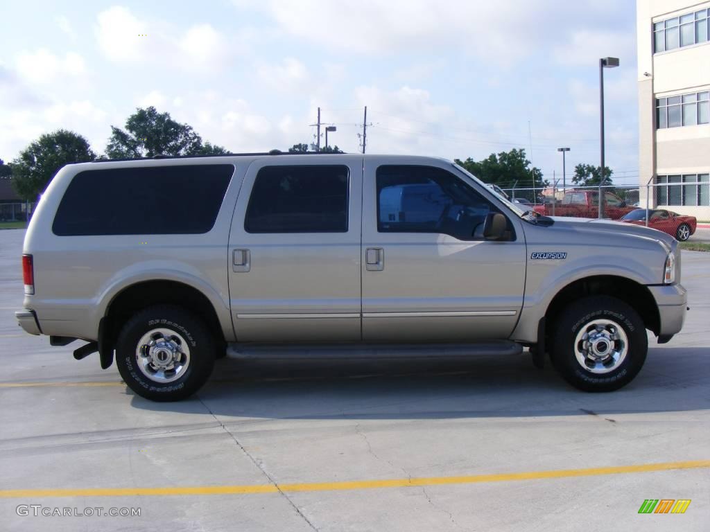 2005 Excursion Limited 4X4 - Pueblo Gold Metallic / Medium Pebble photo #2