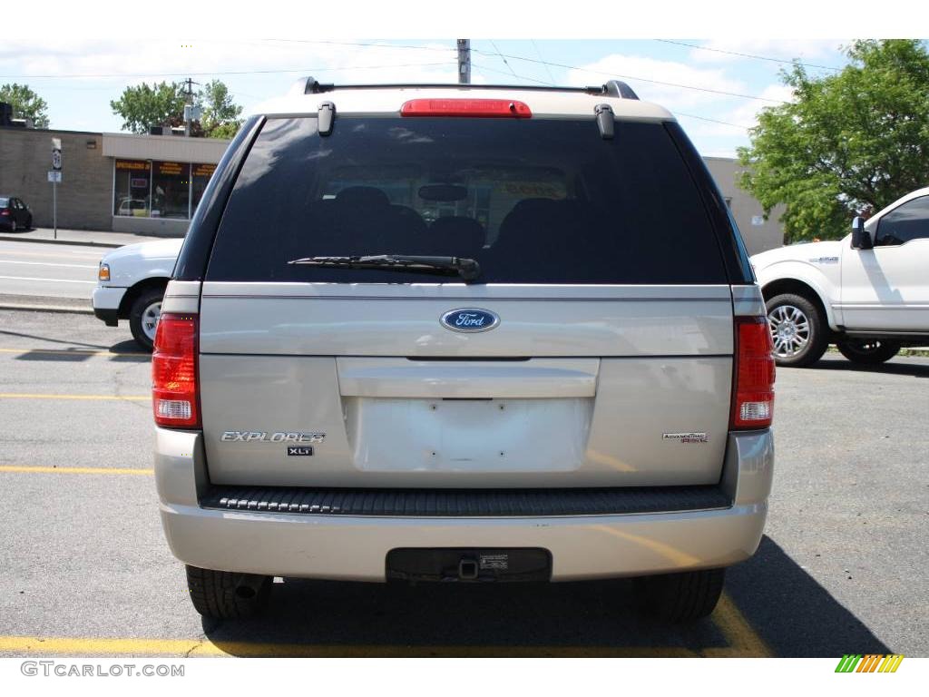 2005 Explorer XLT 4x4 - Pueblo Gold Metallic / Medium Parchment photo #6