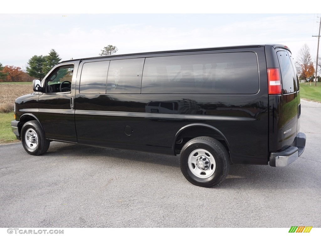 2017 Express 3500 Passenger LT - Black / Medium Pewter photo #19