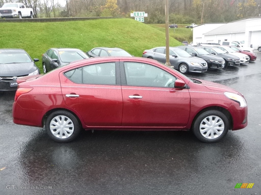 2017 Versa SL - Cayenne Red / Charcoal photo #3