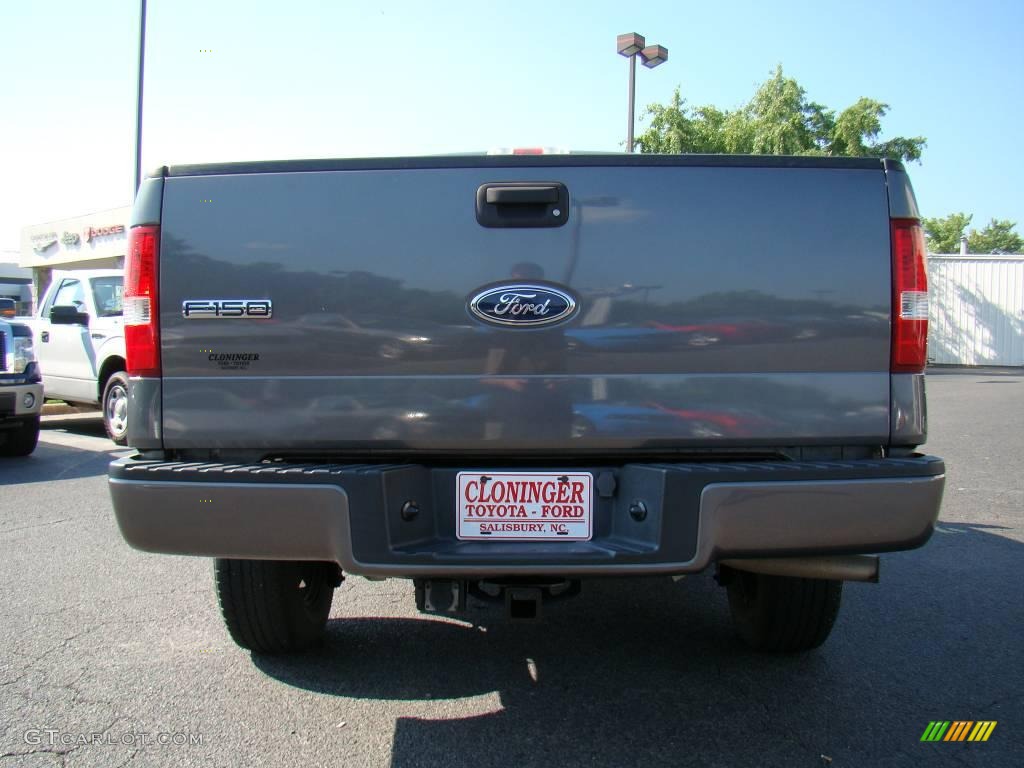 2005 F150 STX Regular Cab 4x4 - Dark Shadow Grey Metallic / Medium Flint Grey photo #4